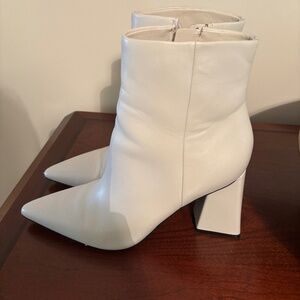 White boots - size 9